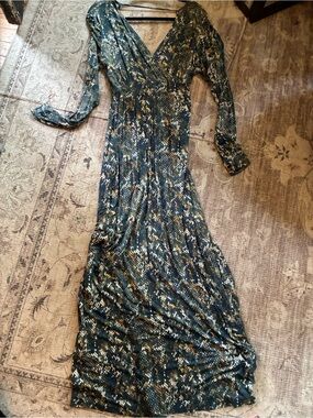 Jessica Simpson Blue and Gold Snake-Print Long Sleeve Maxi Dress L